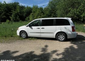 Крайслер Town & Country, об'ємом двигуна 3.61 л та пробігом 281 тис. км за 10043 $, фото 9 на Automoto.ua