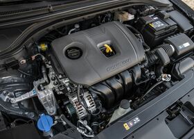 Hyundai Elantra 2020 на тест-драйве, фото 10