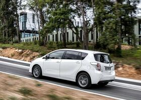 Toyota Verso 2016 на тест-драйве, фото 11