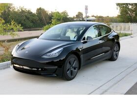 Tesla Model 3 2020 на тест-драйве, фото 6