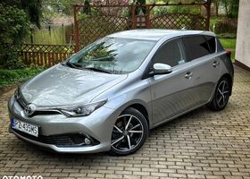 Тойота Аурис, объемом двигателя 1.6 л и пробегом 139 тыс. км за 12937 $, фото 1 на Automoto.ua