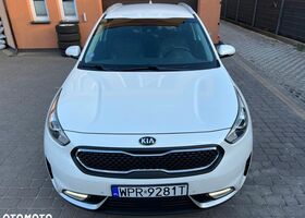 Киа Niro, объемом двигателя 1.58 л и пробегом 149 тыс. км за 12959 $, фото 14 на Automoto.ua