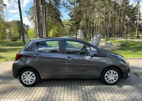 Тойота Ярис, объемом двигателя 1.5 л и пробегом 180 тыс. км за 8639 $, фото 3 на Automoto.ua