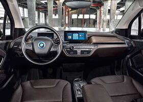 Интерьер салона BMW i3 2021