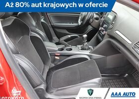 Рено Меган 2017 у Європі на Automoto.ua Червоний Рено Меган, об'ємом двигуна 1 л та пробігом 79 тис. км за 11381 $, фото 9 на Automoto.ua