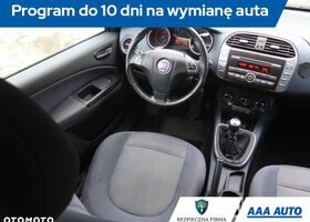 Фиат Браво, объемом двигателя 1.37 л и пробегом 177 тыс. км за 2160 $, фото 7 на Automoto.ua