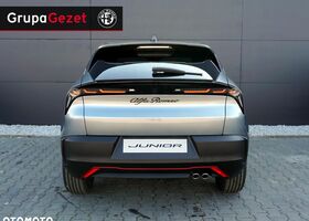 Альфа Ромео Джуніор 2025 у Європі на Automoto.ua Сірий Альфа Ромео Джуніор, об'ємом двигуна 1 л та пробігом 5 тис. км за 144715 $, фото 13 на Automoto.ua