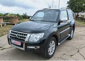 Міцубісі Паджеро 2016 у Європі на Automoto.ua Чорний Міцубісі Паджеро, об'ємом двигуна 3.2 л та пробігом 107 тис. км за 36935 $, фото 6 на Automoto.ua