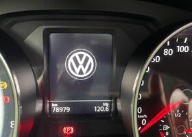 Фольксваген Поло 2015 у Європі на Automoto.ua Чорний Фольксваген Поло, об'ємом двигуна 1 л та пробігом 79 тис. км за 11384 $, фото 13 на Automoto.ua