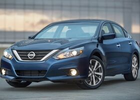 Nissan Altima 2016 на тест-драйве, фото 2