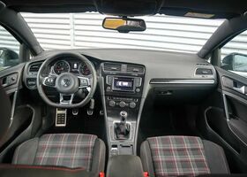 Фольксваген Гольф ГТІ 2016 у Європі на Automoto.ua Чорний Фольксваген Гольф ГТІ, об'ємом двигуна 1.98 л та пробігом 201 тис. км за 14900 $, фото 1 на Automoto.ua