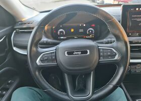 Джип Компас 2021 в Европе на Automoto.ua Синий Джип Компас, объемом двигателя 1.33 л и пробегом 39 тыс. км за 19653 $, фото 6 на Automoto.ua