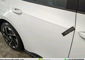 Фольксваген ID.3 2020 в Европе на Automoto.ua Белый Фольксваген ID.3, объемом двигателя 0 л и пробегом 146 тыс. км за 14762 $, фото 17 на Automoto.ua