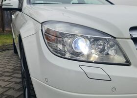 Мерседес Ц-Класс 2009 в Европе на Automoto.ua Белый Мерседес Ц-Класс, объемом двигателя 1 л и пробегом 213 тыс. км за 37900 $, фото 26 на Automoto.ua