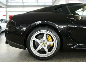 Черный Феррари 599 GTB, объемом двигателя 6 л и пробегом 45 тыс. км за 151466 $, фото 5 на Automoto.ua