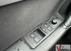 Фольксваген Пассат Варіант 2012 у Європі на Automoto.ua Сірий Фольксваген Пассат Варіант, об'ємом двигуна 1.6 л та пробігом 374 тис. км за 5258 $, фото 16 на Automoto.ua