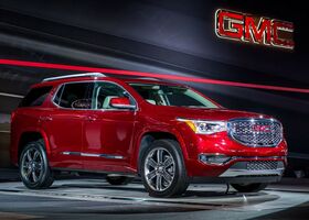 GMC Acadia 2018 на тест-драйве, фото 2