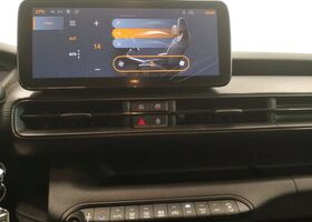 Джип Avenger 2024 в Европе на Automoto.ua Черный Джип Avenger, объемом двигателя 1.2 л и пробегом 31 тыс. км за 22112 $, фото 12 на Automoto.ua