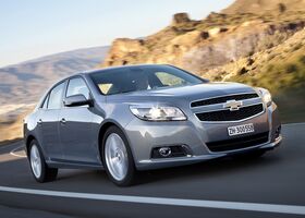 Шевроле Малібу, Седан 2012 - н.в. V 2.4 i 16V (182 Hp)