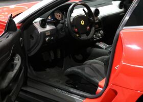 Красный Феррари 599 GTB, объемом двигателя 6 л и пробегом 4 тыс. км за 514239 $, фото 14 на Automoto.ua