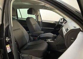 Фольксваген Тигуан 2020 в Европе на Automoto.ua Черный Фольксваген Тигуан, объемом двигателя 1.5 л и пробегом 157 тыс. км за 26151 $, фото 4 на Automoto.ua