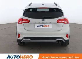 Форд Фокус 2019 в Европе на Automoto.ua Белый Форд Фокус, объемом двигателя 1 л и пробегом 70 тыс. км за 16916 $, фото 4 на Automoto.ua