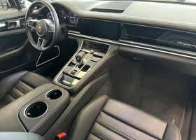 Чорний Порше Panamera, об'ємом двигуна 2.89 л та пробігом 50 тис. км за 86113 $, фото 11 на Automoto.ua