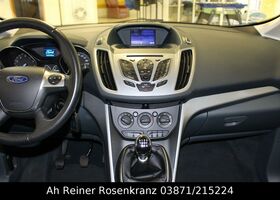 Форд Си-Макс 2013 в Европе на Automoto.ua Форд Си-Макс, объемом двигателя 1 л и пробегом 142 тыс. км за 6300 $, фото 14 на Automoto.ua