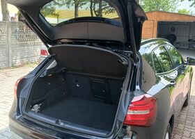 Мерседес ГЛА-Клас 2018 у Європі на Automoto.ua Чорний Мерседес ГЛА-Клас, об'ємом двигуна 1 л та пробігом 138 тис. км за 21066 $, фото 4 на Automoto.ua