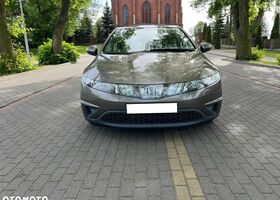 Хонда Цивик, объемом двигателя 1.8 л и пробегом 134 тыс. км за 4687 $, фото 8 на Automoto.ua