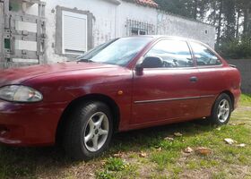 Хендай Акцент 1998 в Европе на Automoto.ua Красный Хендай Акцент, объемом двигателя 1.34 л и пробегом 115 тыс. км за 1884 $, фото 3 на Automoto.ua