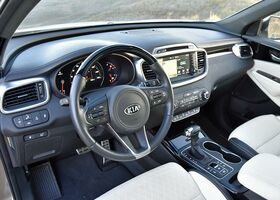 Kia Sorento 2017 изображение 10 Kia Sorento 2017 на тест-драйве, фото 10