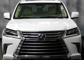 Lexus LX 570 2019 на тест-драйве, фото 7