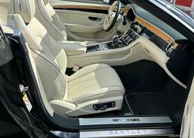 Чорний Бентлі Continental GTC, об'ємом двигуна 3.99 л та пробігом 58 тис. км за 141767 $, фото 14 на Automoto.ua