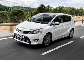 Toyota Verso 2016 на тест-драйве, фото 7