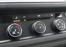 Фольксваген Крафтер 2022 в Европе на Automoto.ua Белый Фольксваген Крафтер, объемом двигателя 1.97 л и пробегом 37826 тыс. км за 45920 $, фото 11 на Automoto.ua