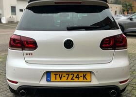 Фольксваген Гольф ГТІ 2012 у Європі на Automoto.ua Білий Фольксваген Гольф ГТІ, об'ємом двигуна 1.98 л та пробігом 158 тис. км за 12950 $, фото 7 на Automoto.ua