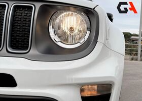 Джип Ренегат 2023 в Европе на Automoto.ua Белый Джип Ренегат, объемом двигателя 1.6 л и пробегом 92 тыс. км за 22630 $, фото 7 на Automoto.ua