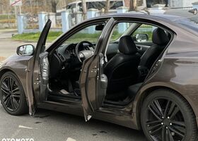 Інфініті Q50, об'ємом двигуна 3.5 л та пробігом 98 тис. км за 14687 $, фото 6 на Automoto.ua