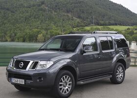 Ниссан Патфайндер, Внедорожник / Кроссовер 2010 - н.в. 2,5 dCi 4WD MT (190)