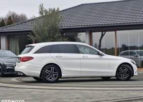 Мерседес Ц-Класс 2020 в Европе на Automoto.ua Белый Мерседес Ц-Класс, объемом двигателя 1 л и пробегом 130 тыс. км за 79900 $, фото 23 на Automoto.ua