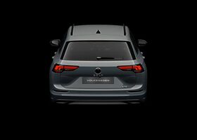 Фольксваген Гольф Вариант 2025 в Европе на Automoto.ua Синий Фольксваген Гольф Вариант, объемом двигателя 1.5 л и пробегом 50 тыс. км за 47938 $, фото 4 на Automoto.ua