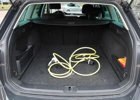 Фольксваген Пассат Вариант 2021 в Европе на Automoto.ua Серый Фольксваген Пассат Вариант, объемом двигателя 1.4 л и пробегом 141 тыс. км за 19355 $, фото 20 на Automoto.ua