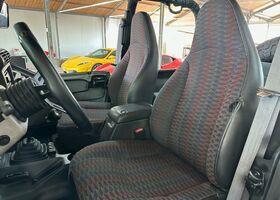 Джип Wrangler 1999 у Європі на Automoto.ua Чорний Джип Wrangler, об'ємом двигуна 3.96 л та пробігом 150 тис. км за 24900 $, фото 7 на Automoto.ua