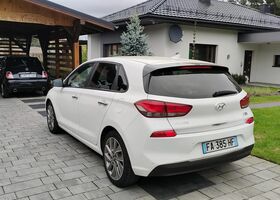 Хендай i30, объемом двигателя 1.58 л и пробегом 182 тыс. км за 8639 $, фото 7 на Automoto.ua