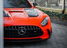 Мерседес AMG GT, объемом двигателя 3.98 л и пробегом 4 тыс. км за 559395 $, фото 2 на Automoto.ua