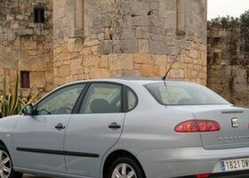 Сеат Cordoba, Седан 1994 - 1999 Seat  I 1.4 i