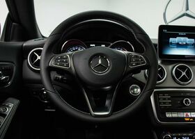 Mercedes-Benz CLA-Class 2018 на тест-драйве, фото 17