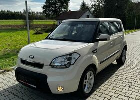 Киа Soul, объемом двигателя 1.59 л и пробегом 177 тыс. км за 4751 $, фото 2 на Automoto.ua