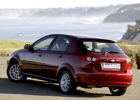 Шевроле Лачетті, Хетчбек 2004 - н.в. Hatchback 1.6 i 16V